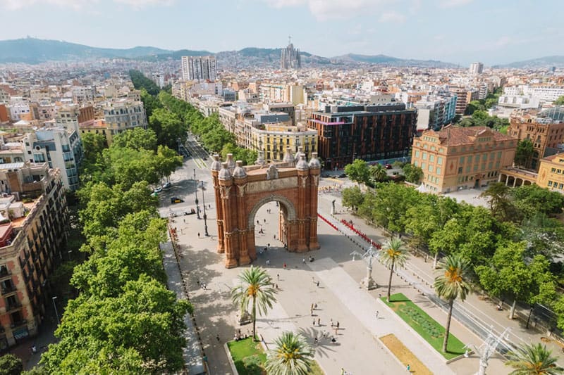 השקעה בברצלונה
